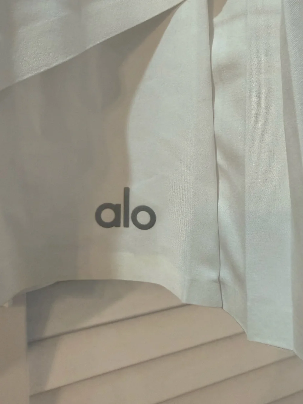 ALO Yoga crisp white
